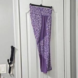 UA Women's Breathelux Ankle or 7/8 legging Purple/Lavender